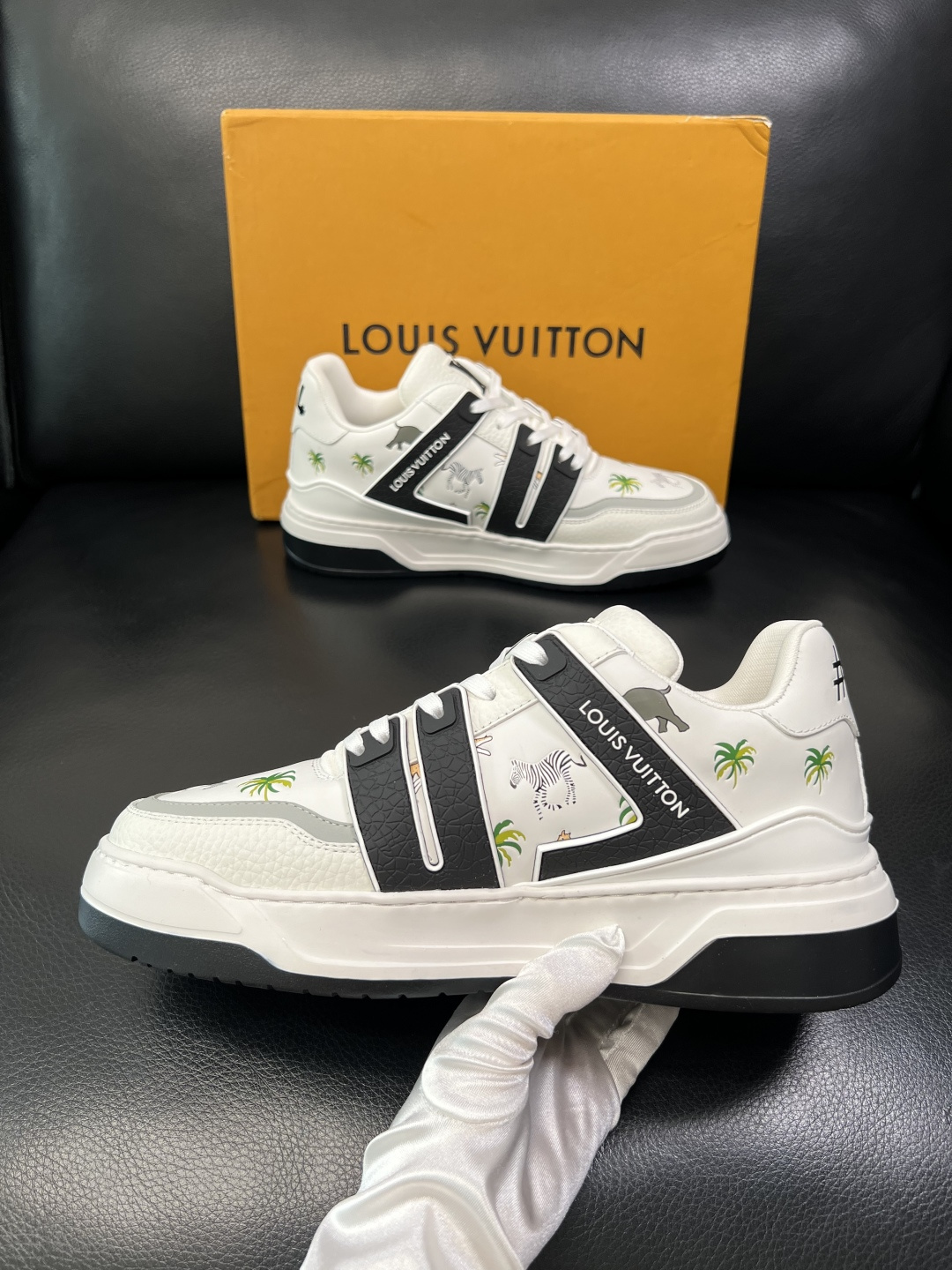 LV